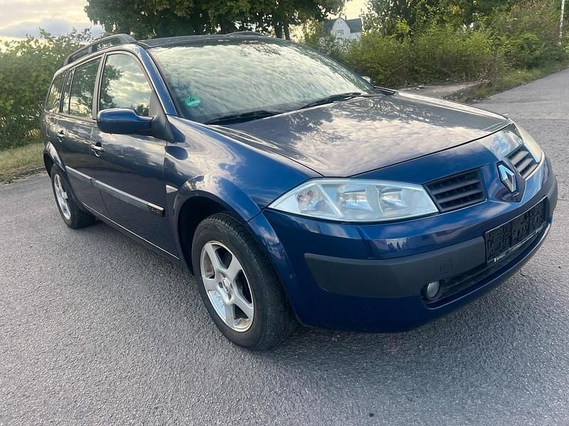 Blau Gebraucht 2006 Renault Mégane GrandTour Kombi | 2.250 € (Teuer) - Bild 1/4