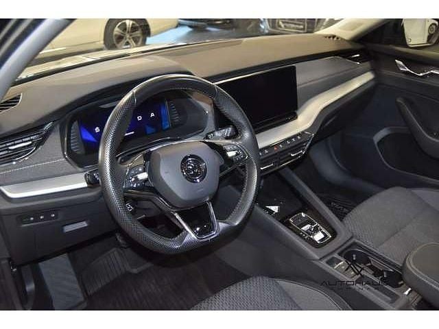 Gebraucht Skoda Octavia First Edition 150 PS (110 kW) 2020 Quarzgrau metallic Kombi