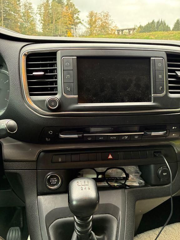 Weiß Gebraucht 2019 Citroën Spacetourer Business Class Van | 20.995 € (Guter Preis) - Bild 1/4