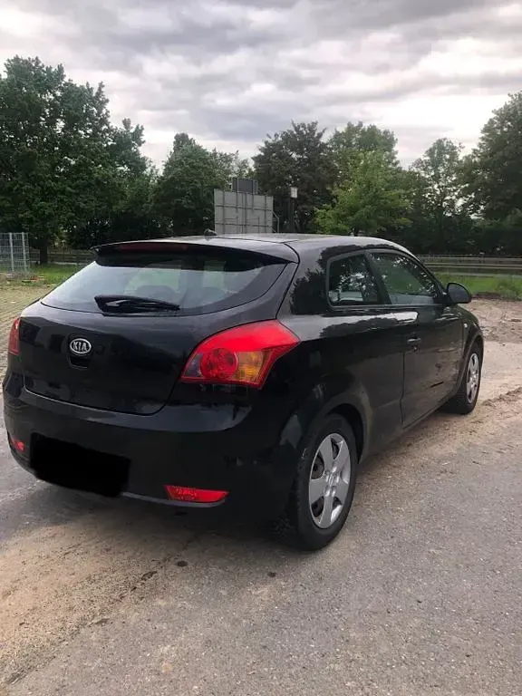 Brugt Kia Ceed 126 HK (92 kW) 2008 Sort Hatchback