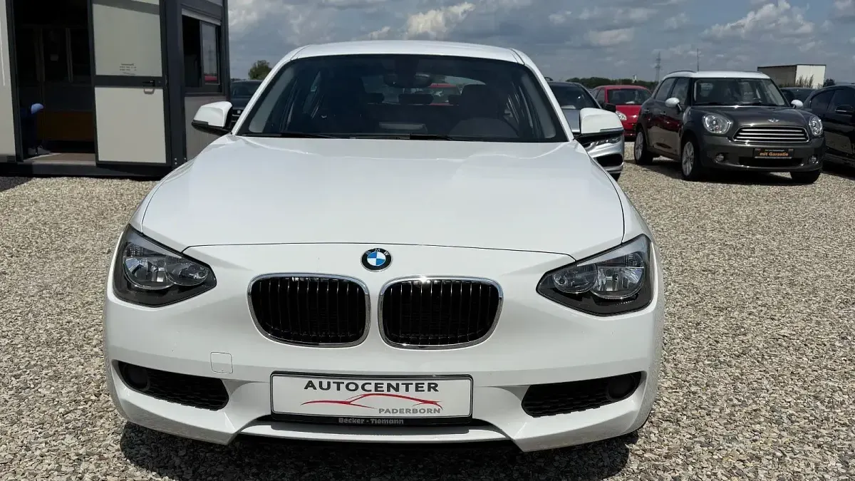 Gebraucht BMW 114 Advantage 102 PS (75 kW) 2013 Weiß Kleinwagen
