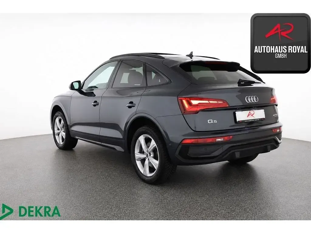 Gebraucht Audi Q5 Sportback Ambiente 204 PS (150 kW) 2022 Grau (metallic) SUV