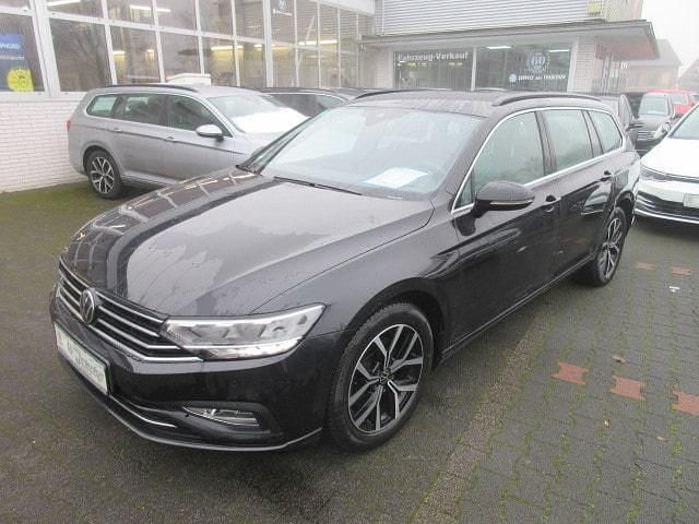 Gebraucht VW Passat Business 200 PS (147 kW) 2022 Deep black (metallic) Kombi