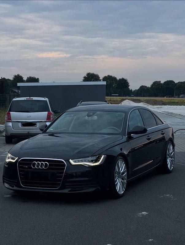 Schwarz Gebraucht 2012 Audi A6 Comfort Limousine | 13.499 € (Fairer Preis) - Bild 1/4