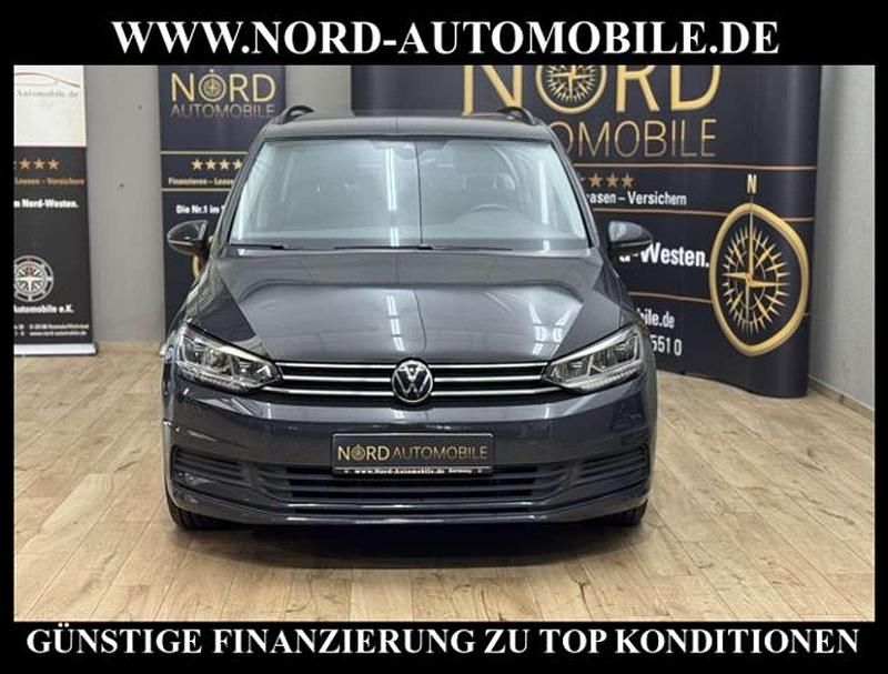 Gebraucht VW Touran Comfortline 150 PS (110 kW) 2021 Grau Van / Kleinbus