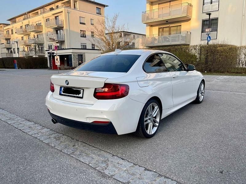 Gebraucht BMW 230 M Sport 252 PS (185 kW) 2017 Weiß Coupé