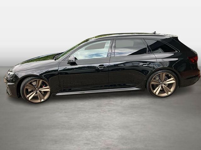 Gebraucht Audi RS4 Ambiente 450 PS (330 kW) 2024 Mythosschwarz metallic Kombi