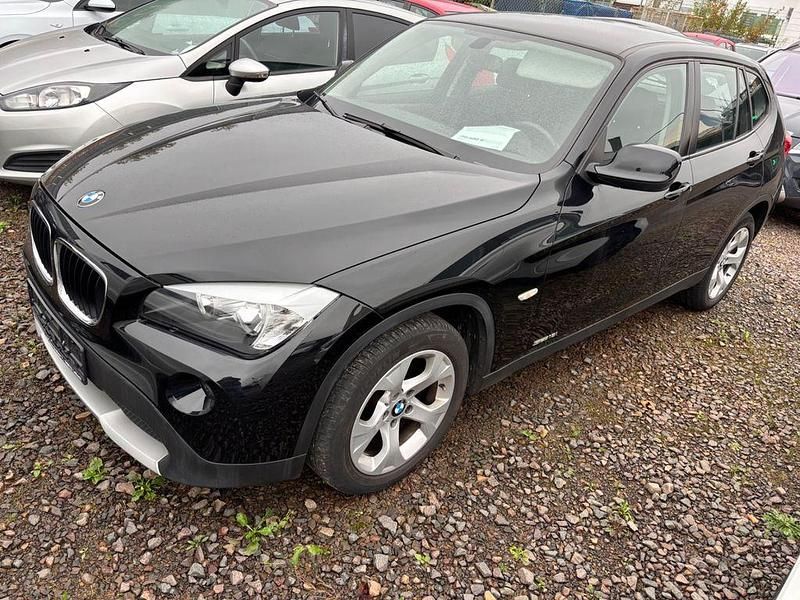 Schwarz Gebraucht 2012 BMW X1 SUV | 10.990 € (Fairer Preis) - Bild 1/4