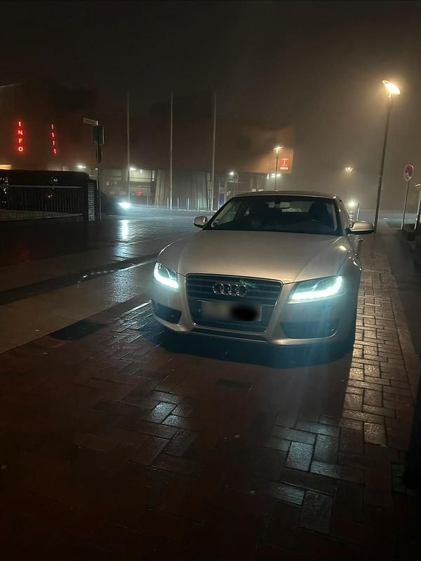 Gebraucht Audi A5 Sport 170 PS (125 kW) 2011 Silber Coupé