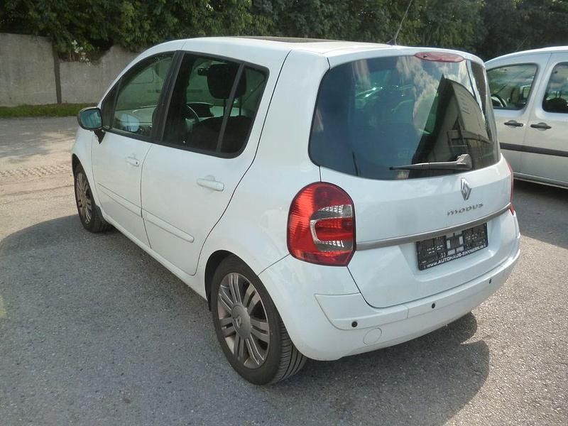 Gebraucht Renault Modus Night&Day 103 PS (75 kW) 2011 Weiß Van / Kleinbus