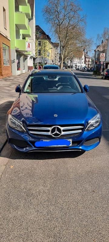 Blau Gebraucht 2018 Mercedes C220 Avantgarde Kombi | 20.900 € (Fairer Preis) - Bild 1/4