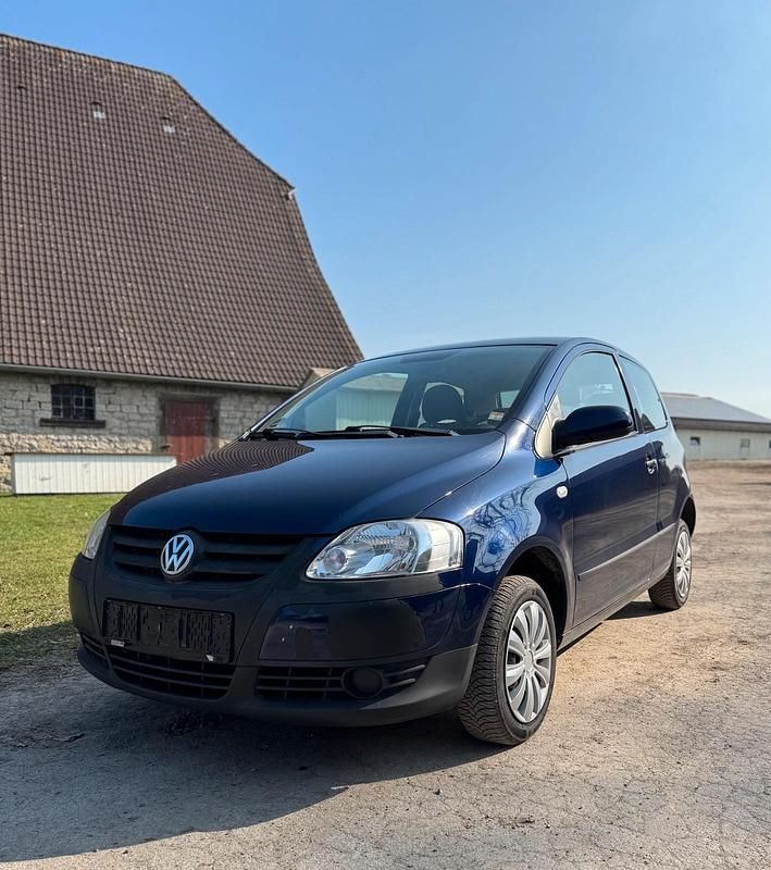 Gebraucht VW Fox 56 PS (41 kW) 2005 Blau Kleinwagen