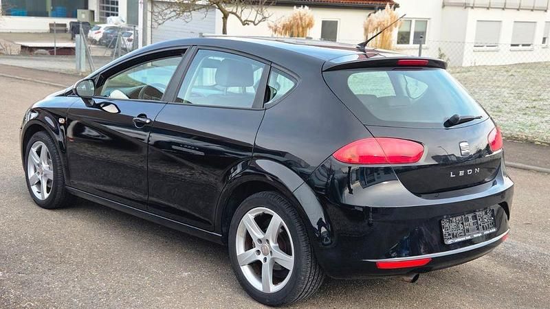 Gebraucht Seat Leon Reference 86 PS (63 kW) 2011 Schwarz Kleinwagen