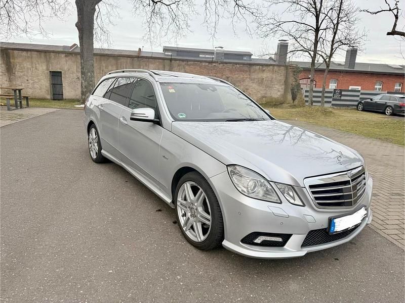 Gebraucht Mercedes E350 AMG 231 PS (169 kW) 2010 Silber Kombi