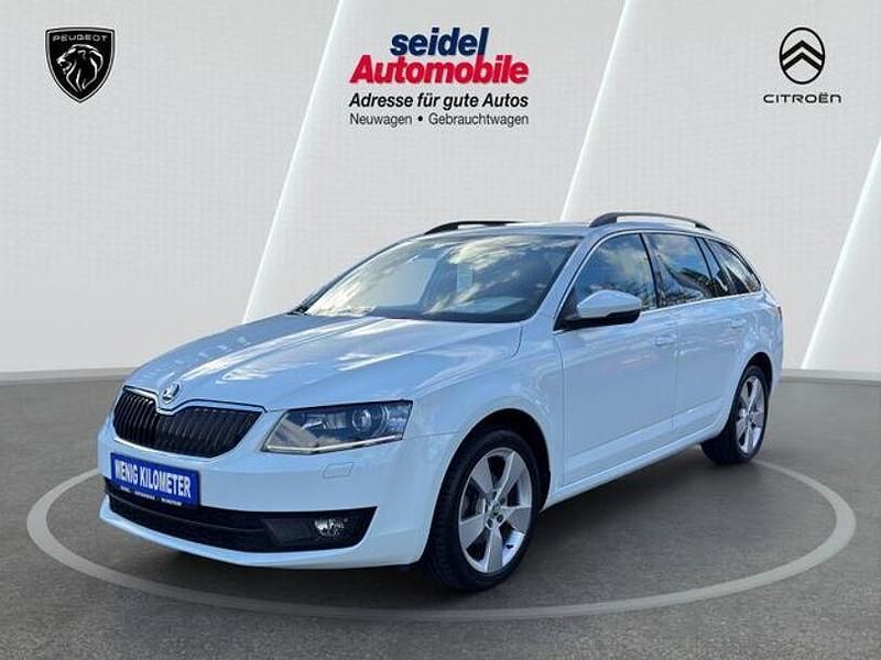 Weiß Gebraucht 2015 Skoda Octavia Style Kombi | 17.990 € (Teuer) - Bild 1/4
