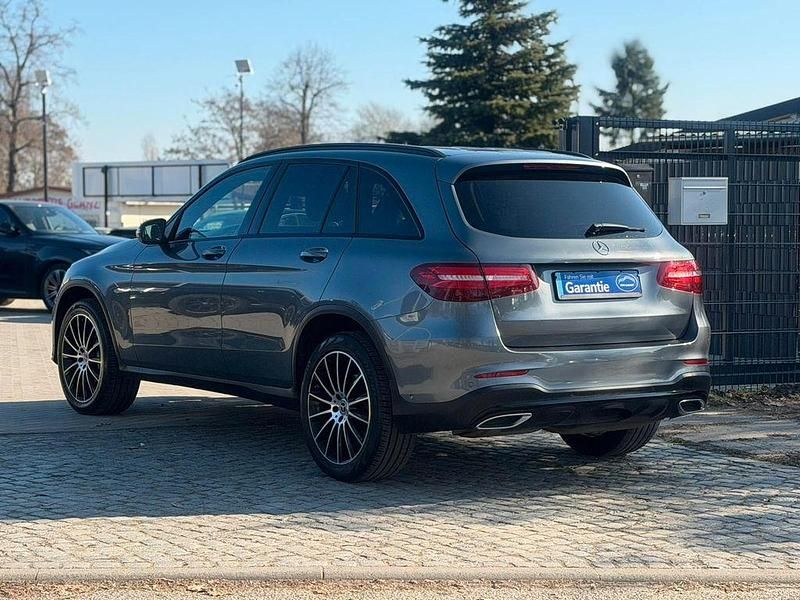 Gebraucht Mercedes GLC350 AMG line 258 PS (189 kW) 2017 Grau SUV