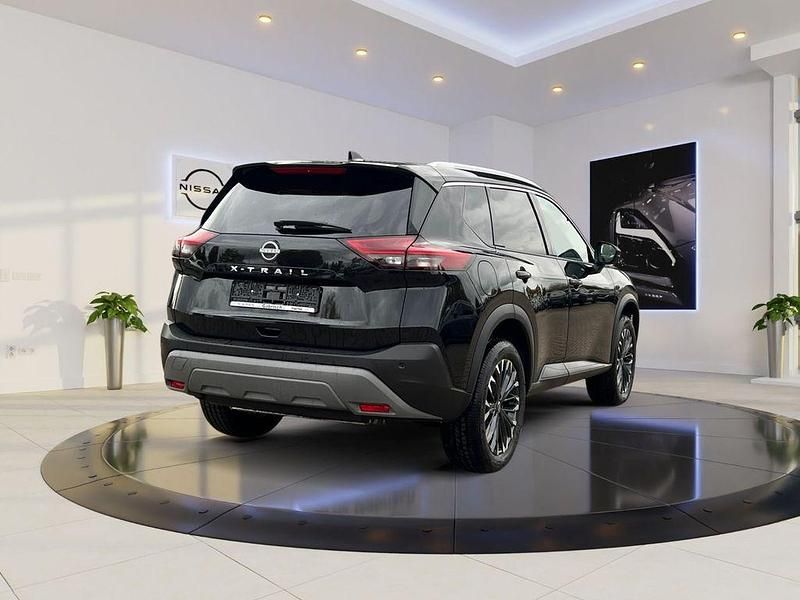 Neu Nissan X-Trail N-Connecta 163 PS (119 kW) 2025 Schwarz SUV