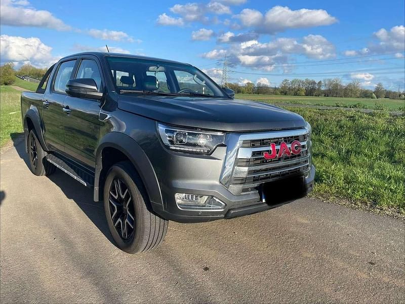Gebraucht JAC JS8 204 PS (150 kW) 2024 Grau SUV