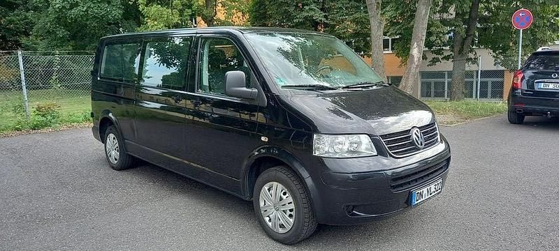 Schwarz Gebraucht 2008 VW T5 Comfortline Van | 8.900 € (Guter Preis) - Bild 1/4
