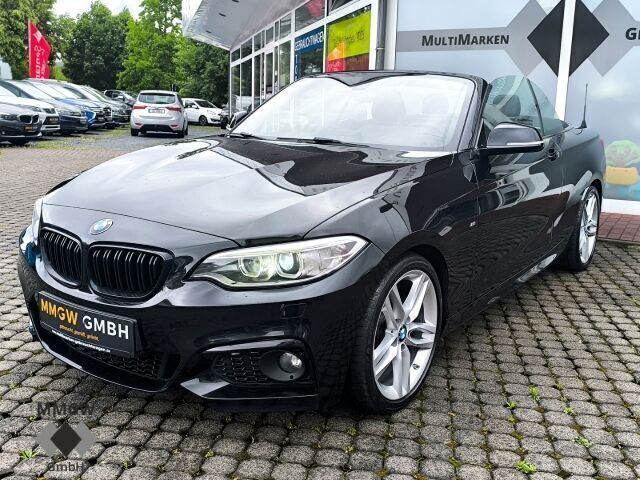 Black sapphire metallic Gebraucht 2016 BMW 220 M Sport Cabrio | 20.990 € (Fairer Preis) - Bild 1/4