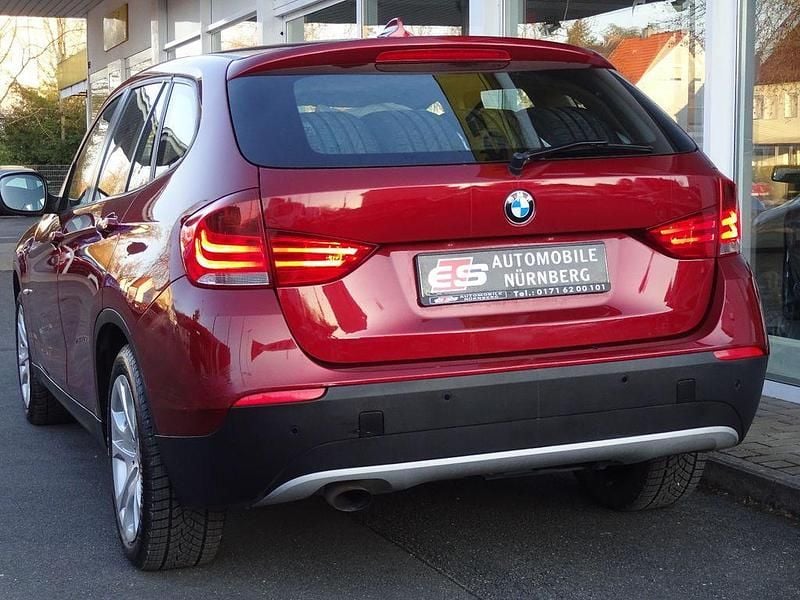 Gebraucht BMW X1 143 PS (105 kW) 2011 Rot SUV