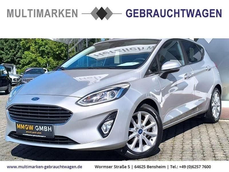 Grau Gebraucht 2020 Ford Fiesta Titanium Kleinwagen | 9.990 € (Fairer Preis) - Bild 1/4