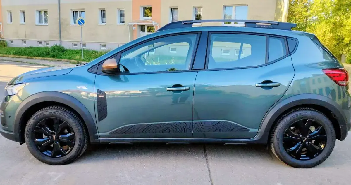 Gebraucht Dacia Sandero Extreme 101 PS (74 kW) 2025 Grün Kleinwagen