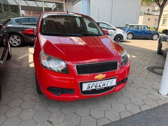 Rot Gebraucht 2011 Chevrolet Aveo LS Limousine | 2.690 € (Fairer Preis) - Bild 1/4