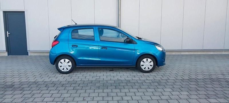 Gebraucht Mitsubishi Space Star 71 PS (52 kW) 2015 Blau Kleinwagen