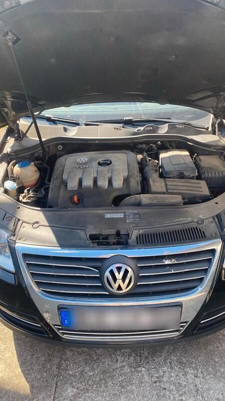 Schwarz Gebraucht 2006 VW Passat Kombi | 1.650 € (Guter Preis) - Bild 1/4