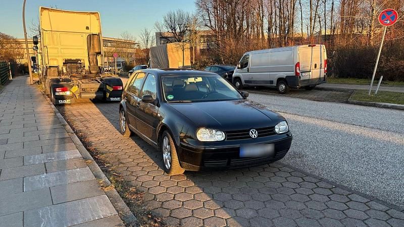 Gebraucht VW Golf IV Pacific 110 PS (80 kW) 2003 Schwarz Limousine