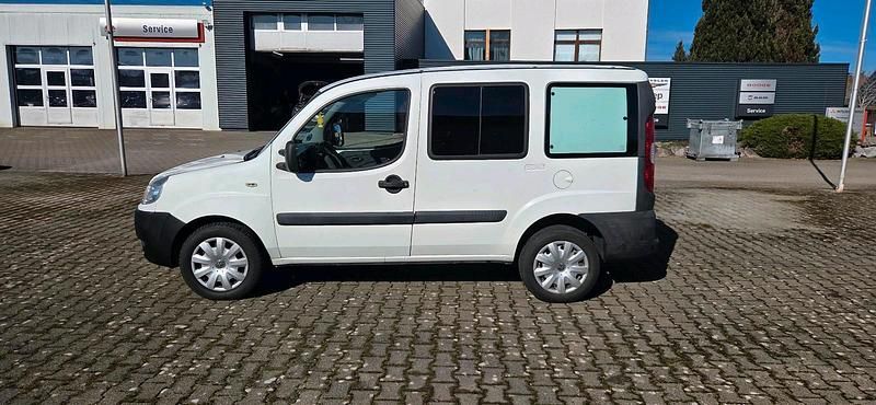 Gebraucht Fiat Doblò 78 PS (57 kW) 2006 Weiß Van / Kleinbus