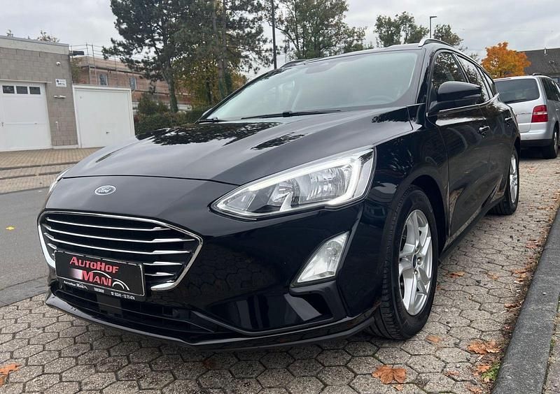 Shadow black Gebraucht 2019 Ford Focus Cool & Connect Kombi | 9.490 € (Fairer Preis) - Bild 1/4