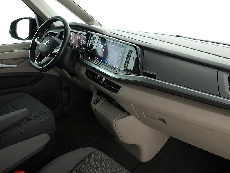 Gebraucht VW Multivan Life 245 PS (180 kW) 2025 Grau Van