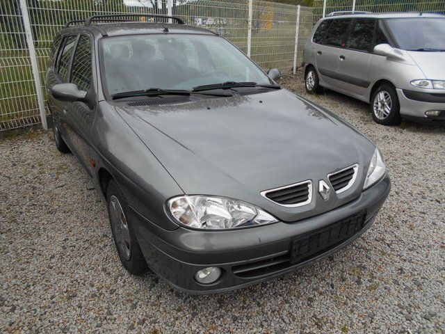 Gebraucht Renault Mégane GrandTour 95 PS (69 kW) 2000 Grau metallic Kombi