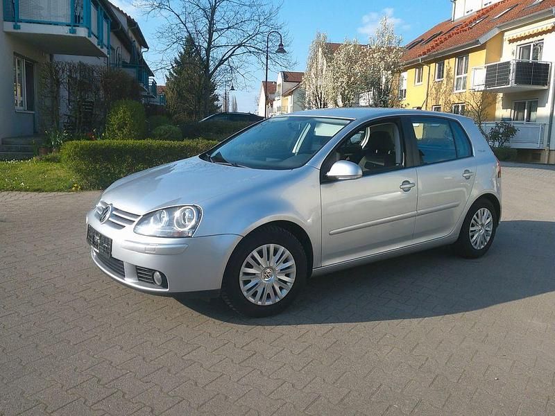 Gebraucht VW Golf V Edition 105 PS (77 kW) 2007 Silber Limousine