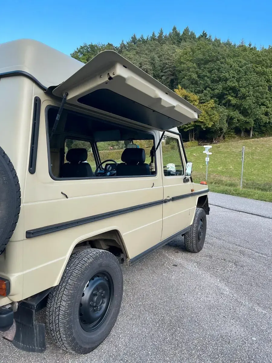 Gebraucht Mercedes G230 116 PS (85 kW) 1999 Beige SUV