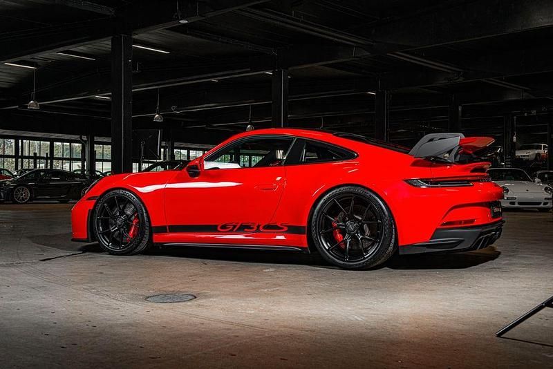 Gebraucht Porsche 992 510 PS (375 kW) 2022 Rot