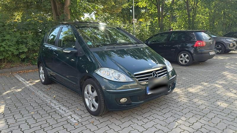 Grün Gebraucht 2005 Mercedes A180 Limousine | 3.299 € (Guter Preis) - Bild 1/4