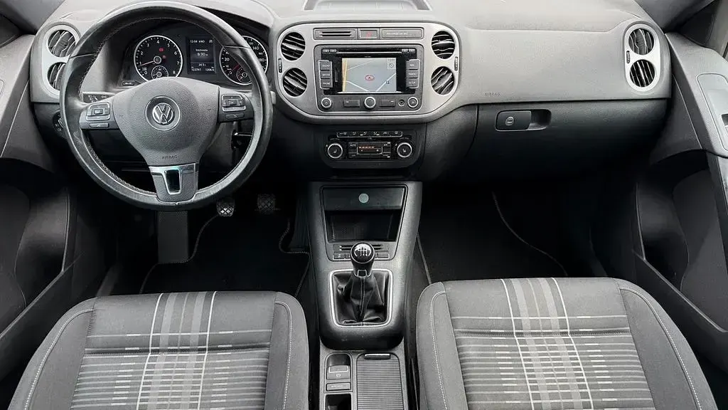 Gebraucht VW Tiguan LOUNGE 122 PS (89 kW) 2015 Beige SUV