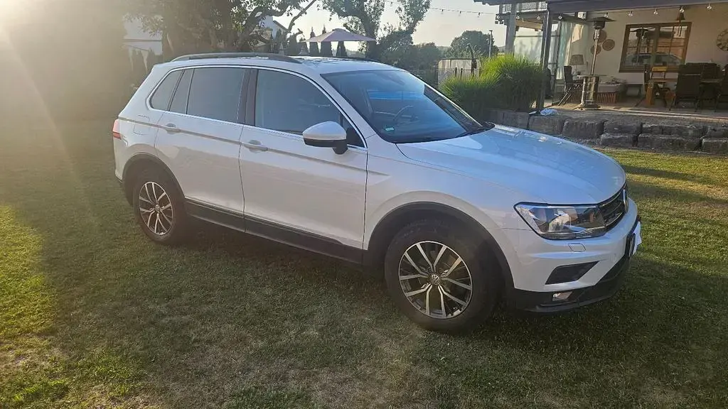 Gebraucht VW Tiguan Comfortline 150 PS (110 kW) 2019 Weiß SUV