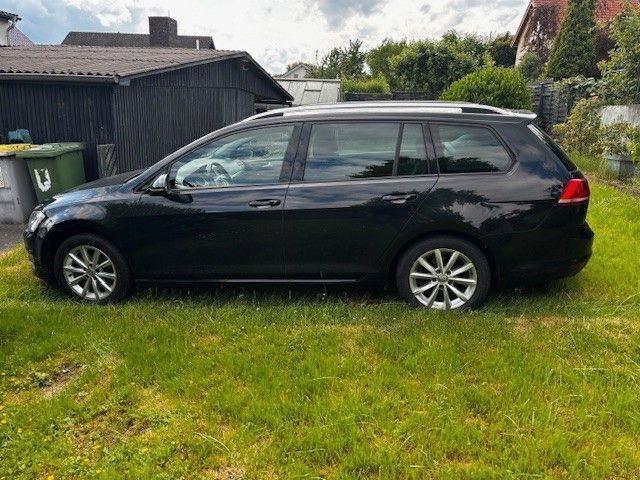 Schwarz Gebraucht 2015 VW Golf VII LOUNGE Kombi | 7.450 € (Superpreis) - Bild 1/4