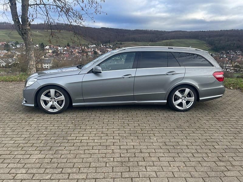 Gebraucht Mercedes E350 265 PS (194 kW) 2012 Kombi