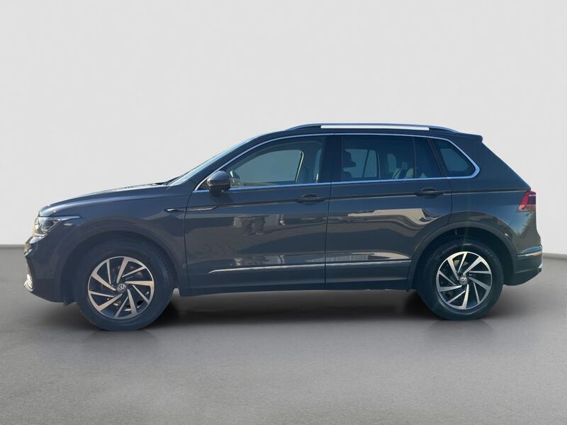 Second-hand VW Tiguan Elegance+ 150 CP (110 kW) 2022 Gri SUV