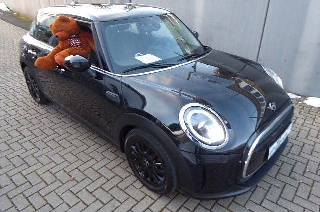 Gebraucht Mini ONE Essential 102 PS (75 kW) 2022 Schwarz Kleinwagen