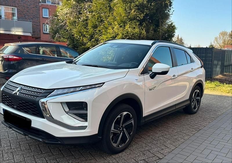 Gebraucht Mitsubishi Eclipse Cross 188 PS (138 kW) 2022 Weiß SUV