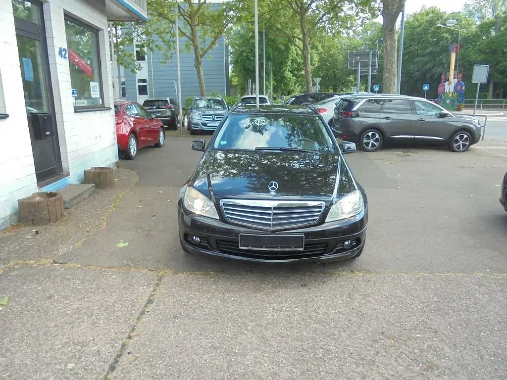 Gebraucht Mercedes C200 136 PS (100 kW) 2008 Schwarz Limousine
