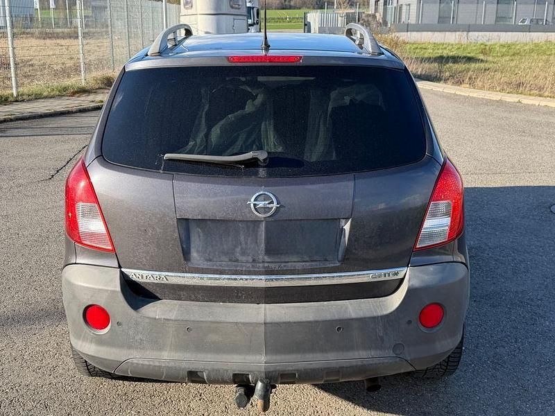 Gebraucht Opel Antara 163 PS (119 kW) 2013 Grau SUV