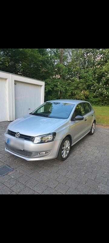 Silber Gebraucht 2010 VW Polo Trendline Limousine | 3.000 € (Guter Preis) - Bild 1/4