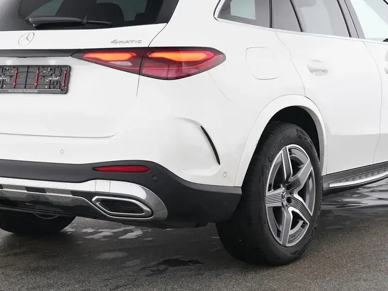 Gebraucht Mercedes GLC300de Advanced 197 PS (144 kW) 2025 Unilack polarweiß SUV